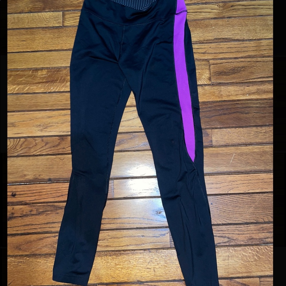 Under armor leggings.
